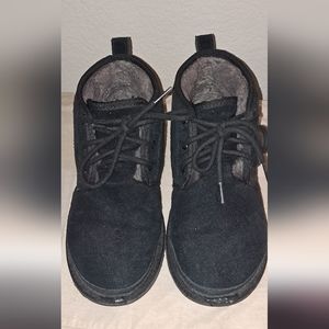 ***SOLD*** Ugg Neumel Boots